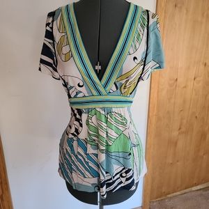 BCBG Tunic T-Shirt Blouse Babydoll Tee Shirt Vneck